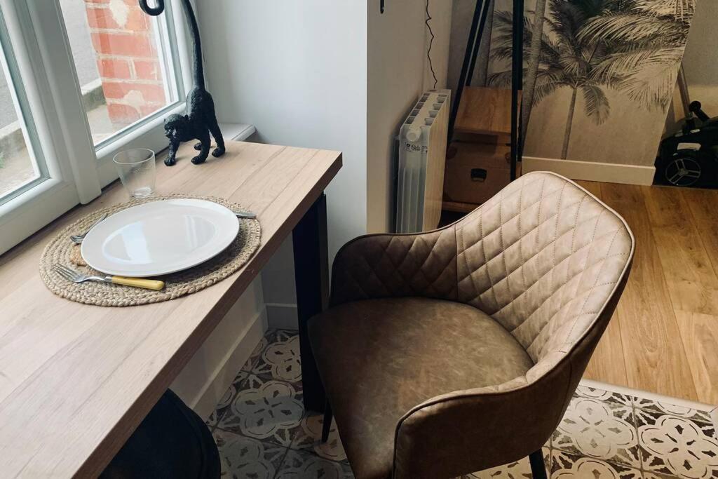 Le Travel, Studio Cosy Aux Pieds De La Gare Rennes Eksteriør billede