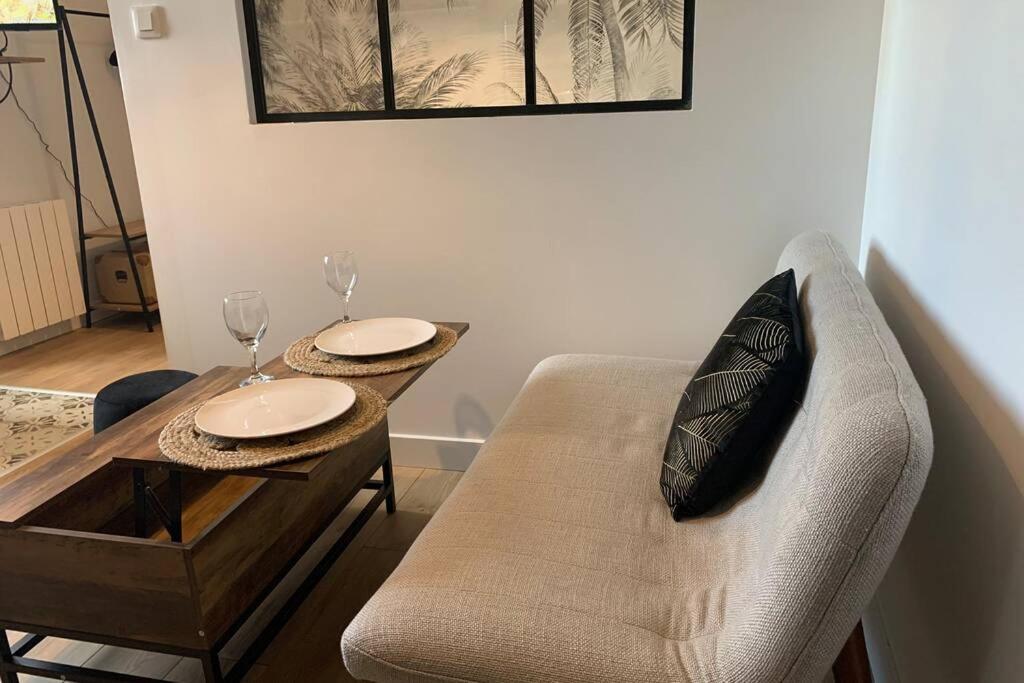 Le Travel, Studio Cosy Aux Pieds De La Gare Rennes Eksteriør billede