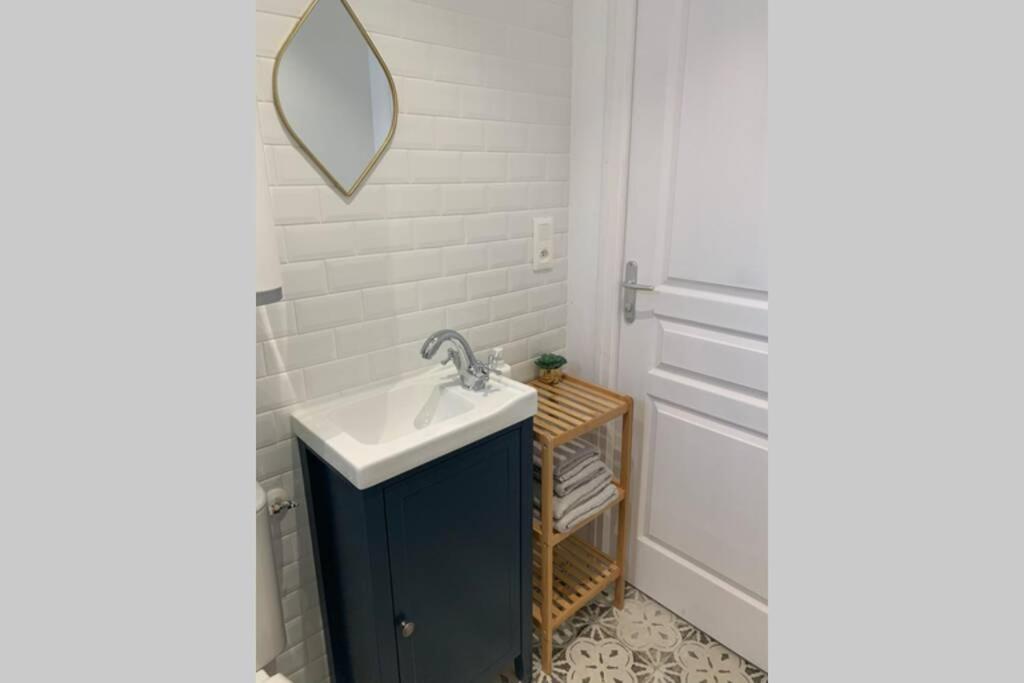 Le Travel, Studio Cosy Aux Pieds De La Gare Rennes Eksteriør billede